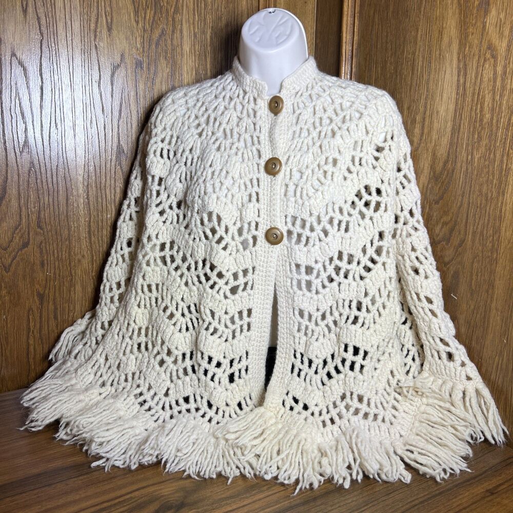 Vintage Women’s Wool Crochet Poncho One Size Cream Button Up Fringe Boho 60’s